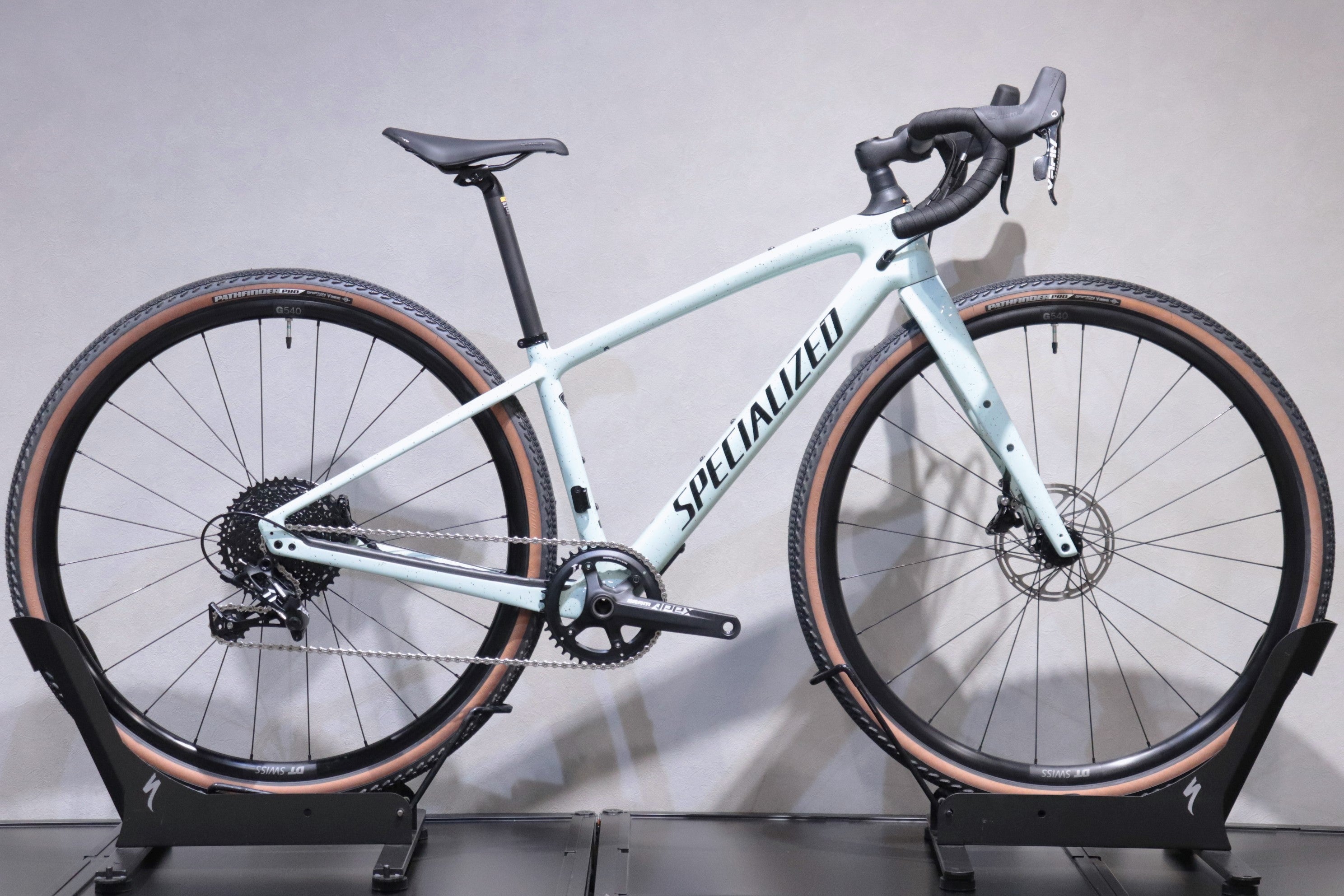 DIVERGE SPORT CARBON SRAM APEX1 HDR 44cm MY2022 – スペシャライズド
