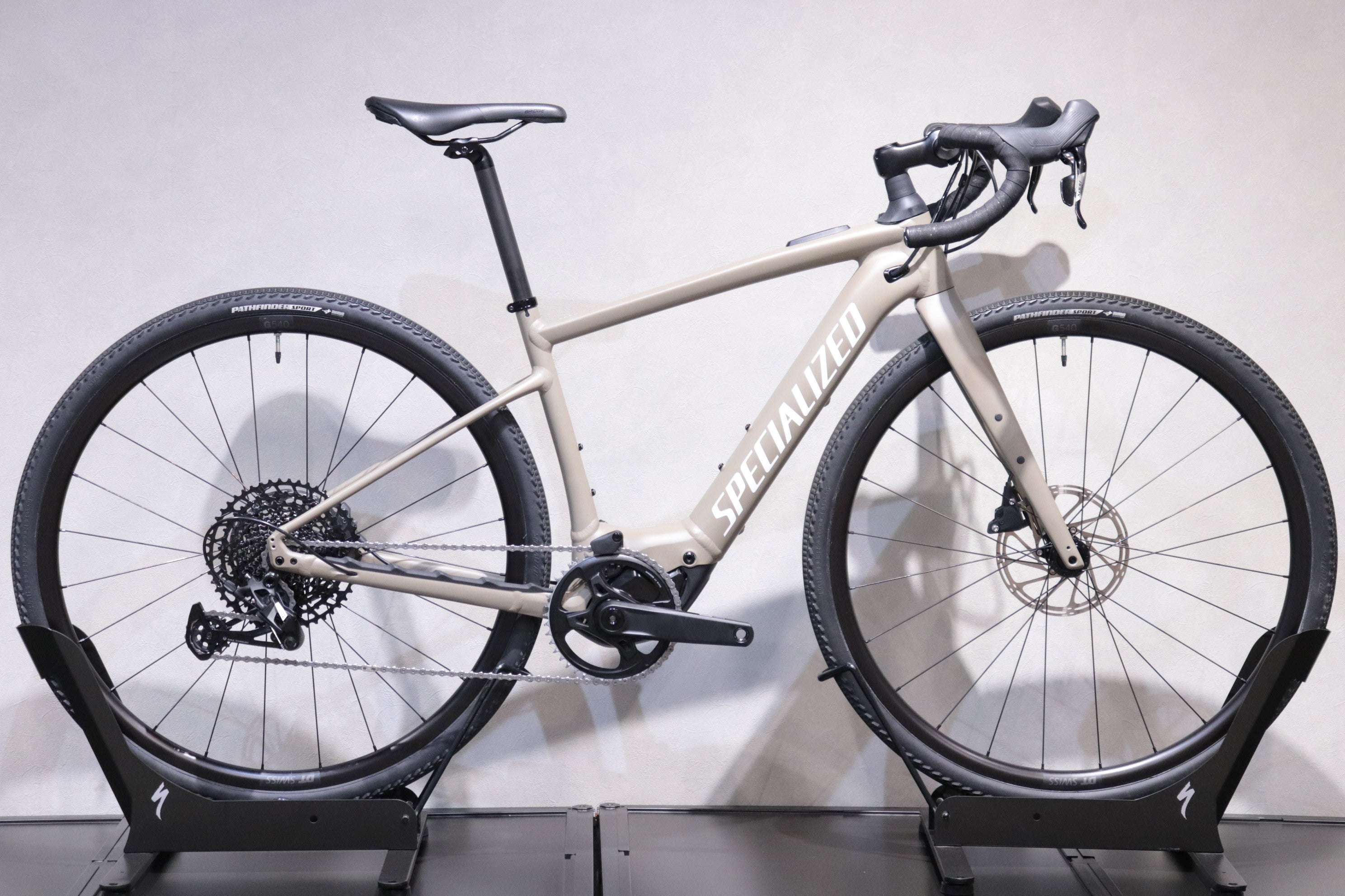 智ページ50㎝レリーフ CREO 2 E5 COMP TURBO E-BIKE 52CM MY2024 – スペシャライズドCPO