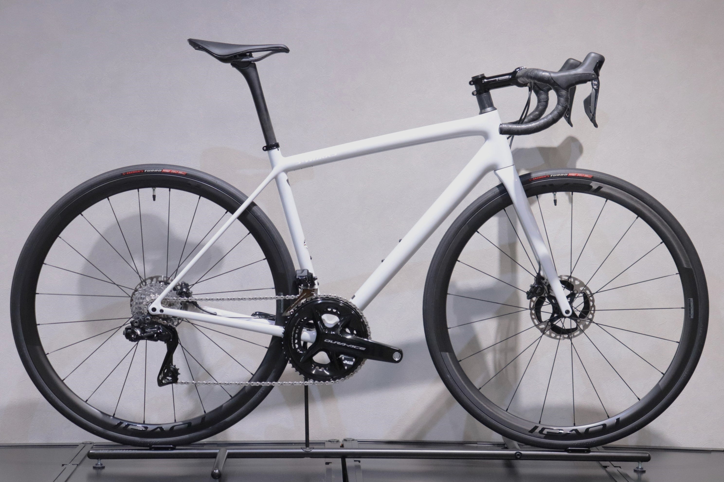 引き取り限定♪人気スペシャライズド♪アレー♪お手軽ロードバイク♪DURA-ACE S-WORKS AETHOS DURA-ACE DI2 R9270 54cm MY2023 – スペシャライズド
