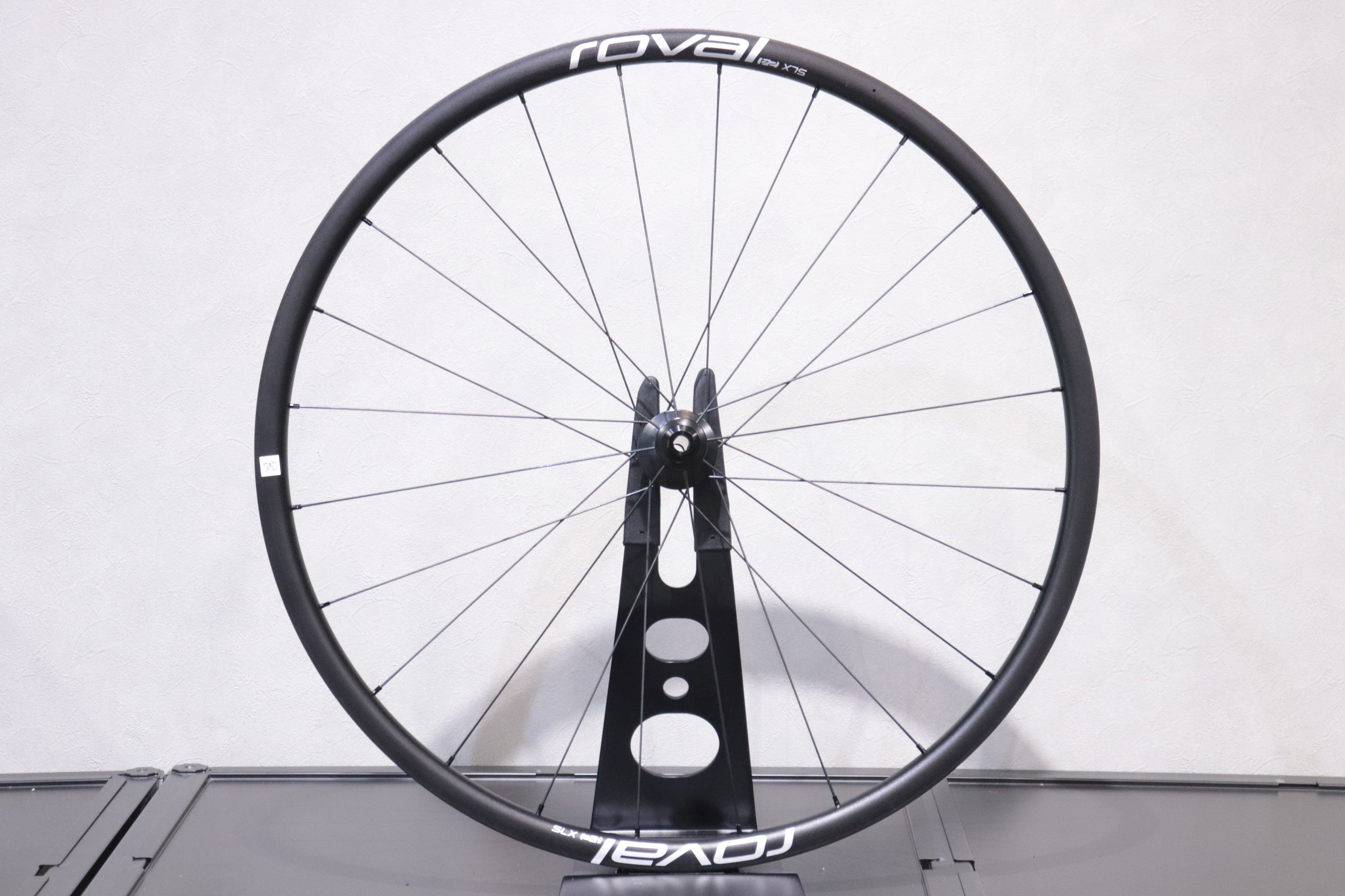 ROVAL FUSEE SLX24 DISC FRONT WHEEL – スペシャライズドCPOオンライン