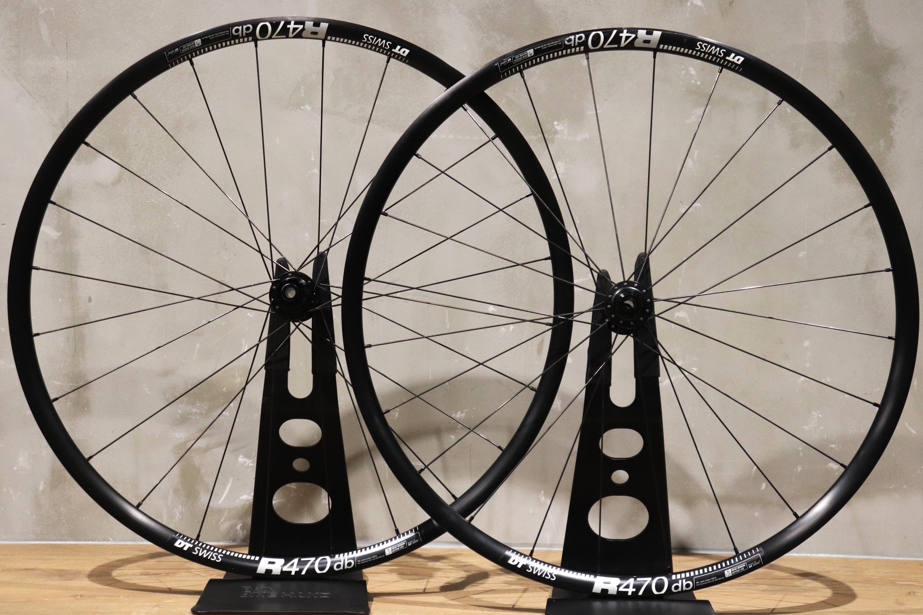 SpecializedTuDT SWISS R470 Disc 美品！ - アクセサリー