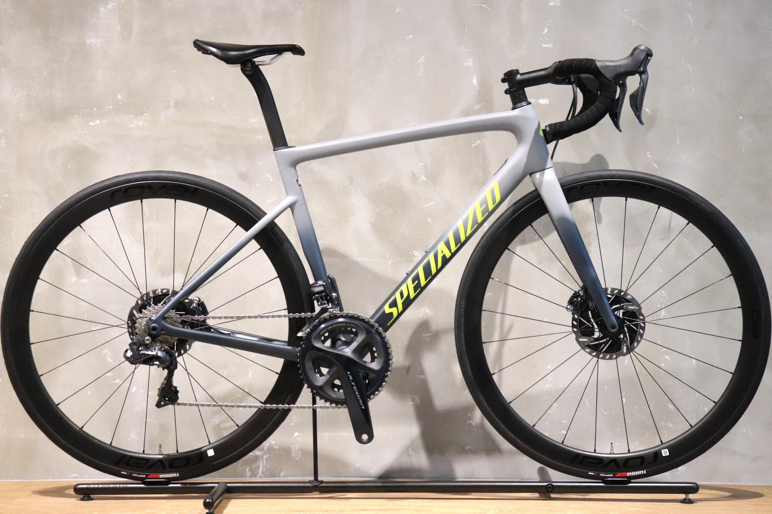 Specialized tarmac deals disc 2020 ultegra