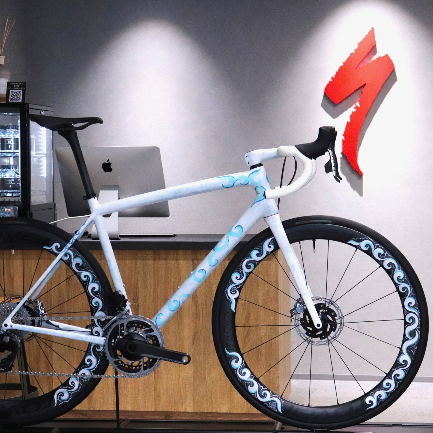 入荷情報】唯一無二の存在感。S-WORKS AETHOS TUKARIP スペシャル