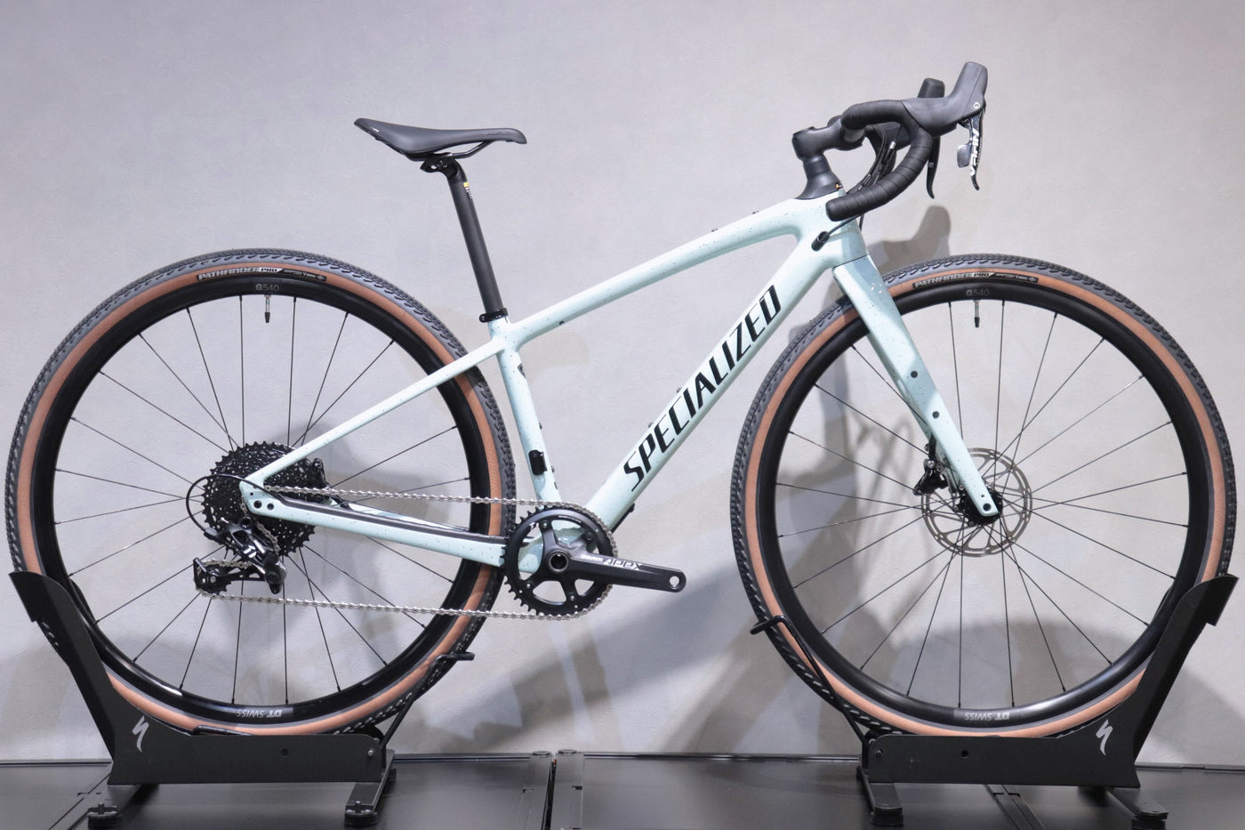 DIVERGE SPORT CARBON SRAM APEX1 HDR 44cm MY2022 – スペシャライズド