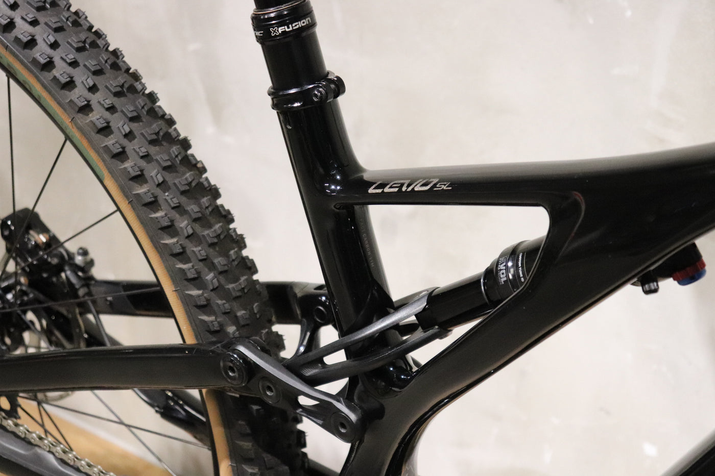 LEVO SL COMP CARBON SRAM GX EAGLE AXS M 2021年