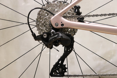 ROUBAIX SL8 SPORT 105 R7120 49cm 2025年