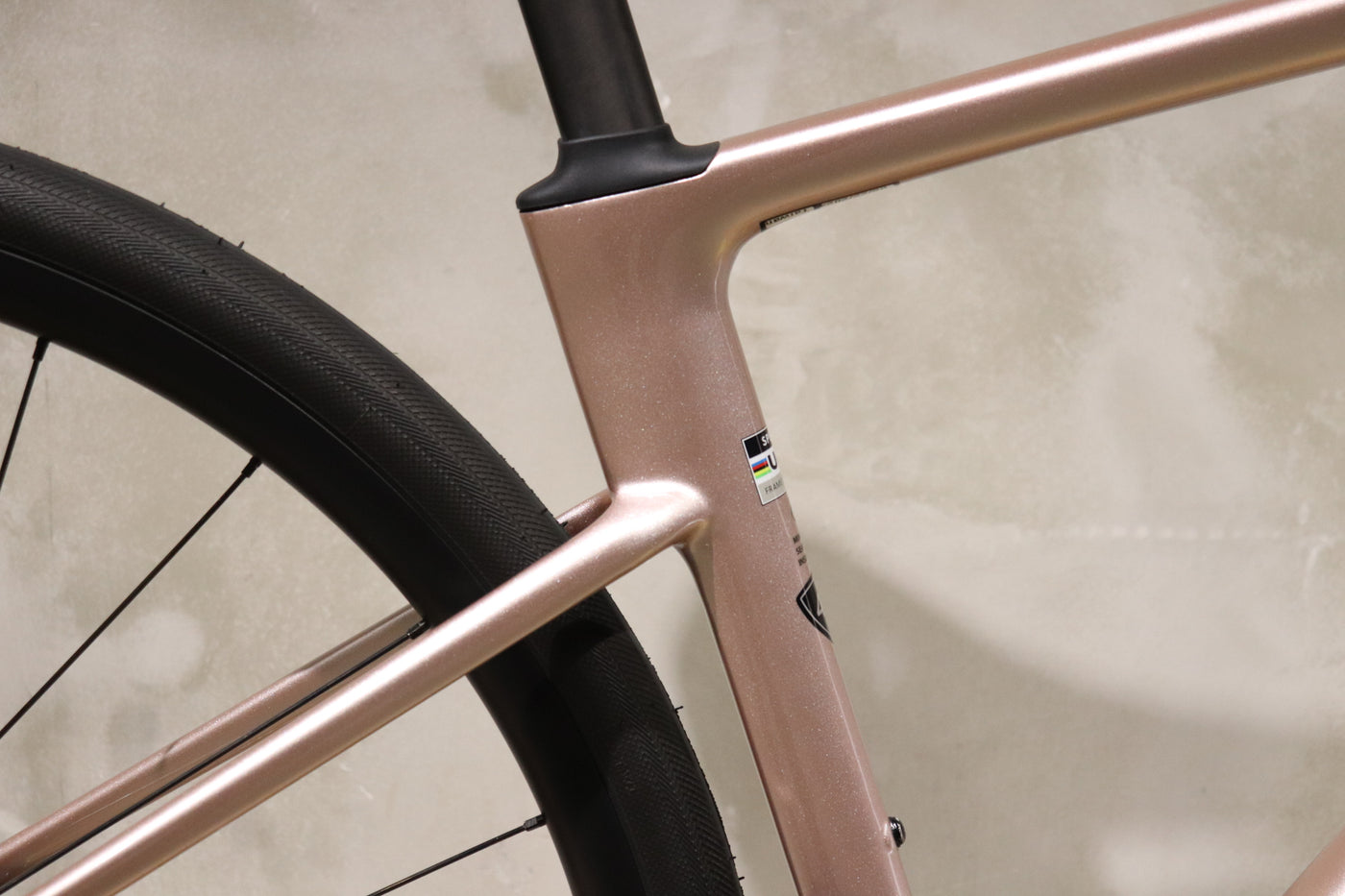 ROUBAIX SL8 SPORT 105 R7120 49cm 2025年