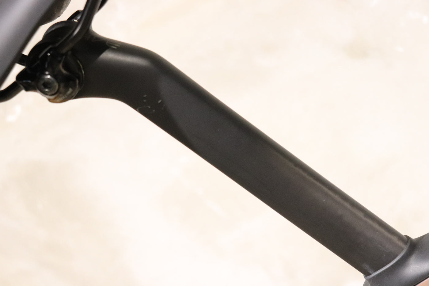 ROUBAIX SL8 SPORT 105 R7120 49cm 2025年