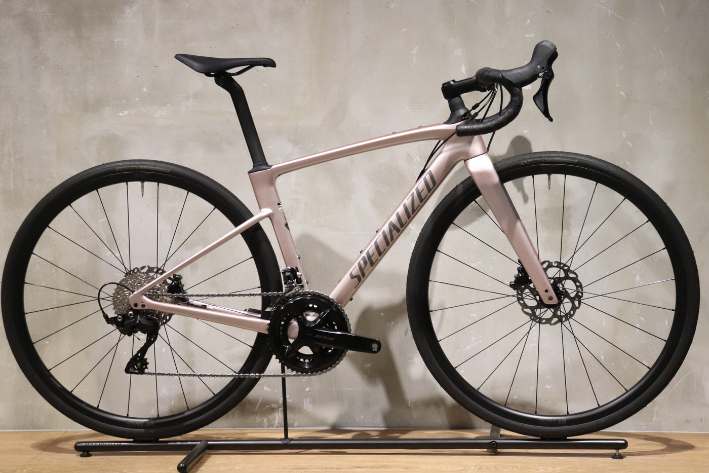 ROUBAIX SL8 SPORT 105 R7120 49cm 2025年