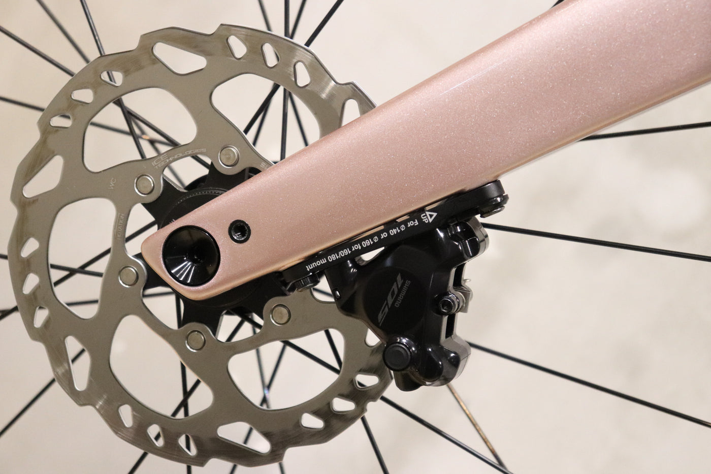 ROUBAIX SL8 SPORT 105 R7120 49cm 2025年