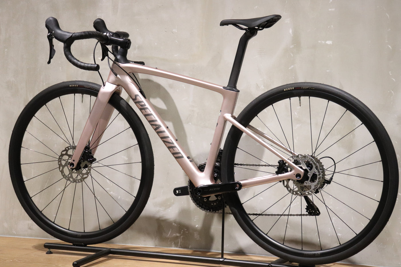 ROUBAIX SL8 SPORT 105 R7120 49cm 2025年