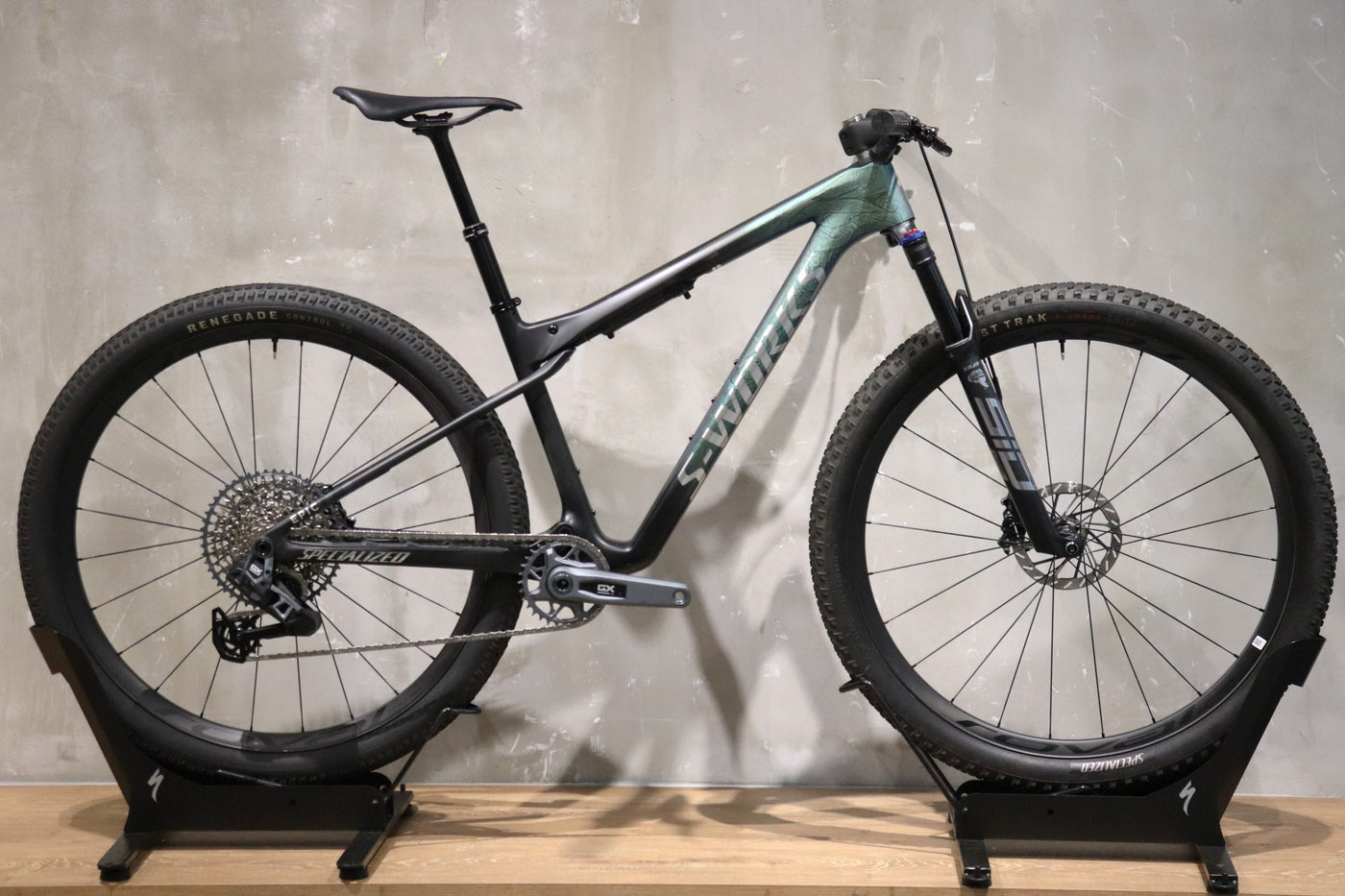 S-WORKS EPIC WORLD CUP SRAM GX EAGLE TRANSMISSION M 2024年