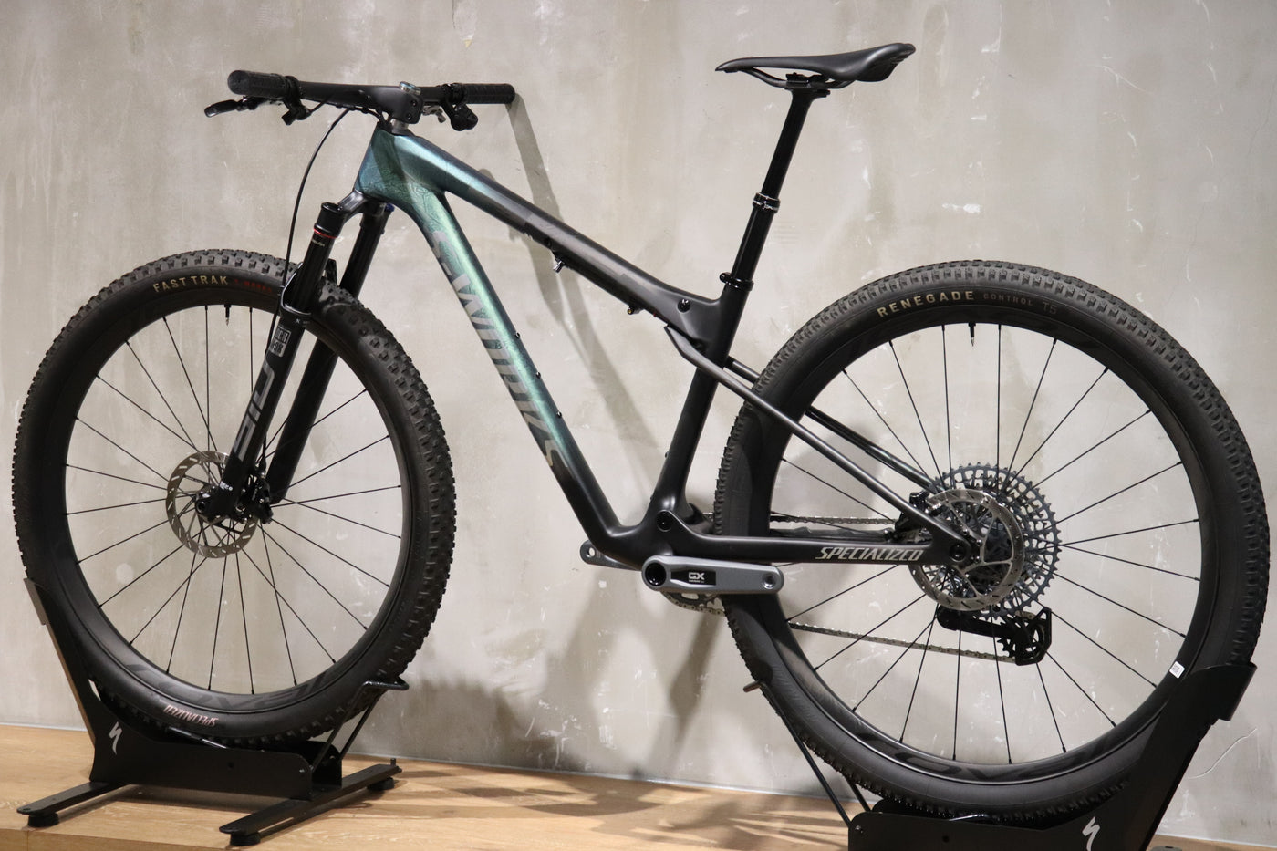 S-WORKS EPIC WORLD CUP SRAM GX EAGLE TRANSMISSION M 2024年